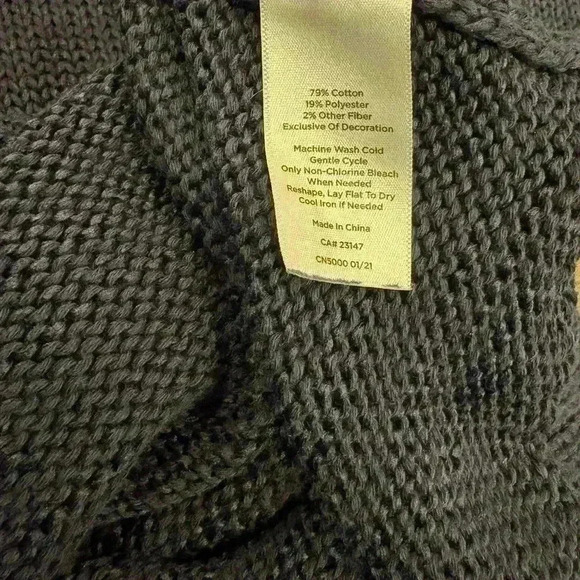 Talbots "WEEKEND" embroidered navy sweater - Picture 6 of 6